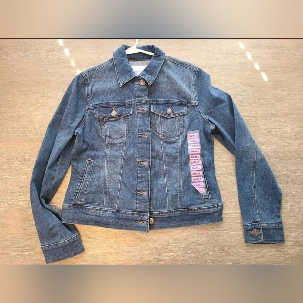 NEW WITH TAGS, WOMEN'S SIZE SMALL, NINE WEST, JEAN JACKET